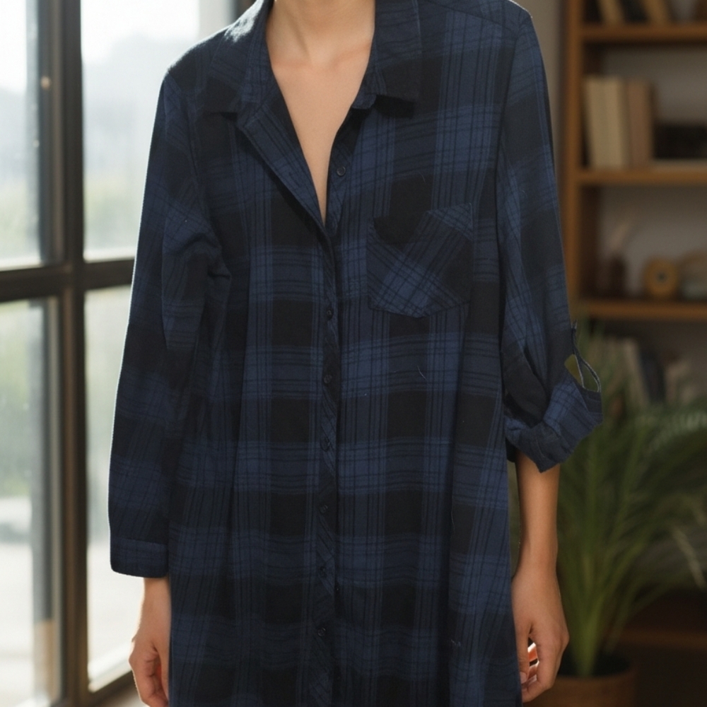 BEACHLUNCHLOUNGE & TINY - image 3